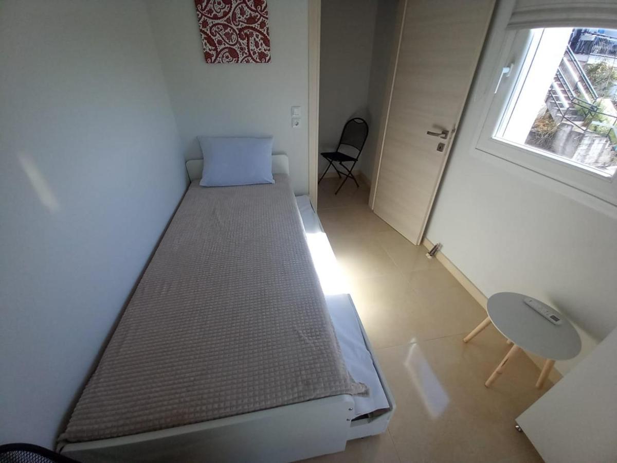 Elenis House Apartamento Néa Péramos Exterior foto